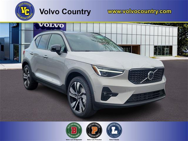 new 2025 Volvo XC40 car, priced at $51,040