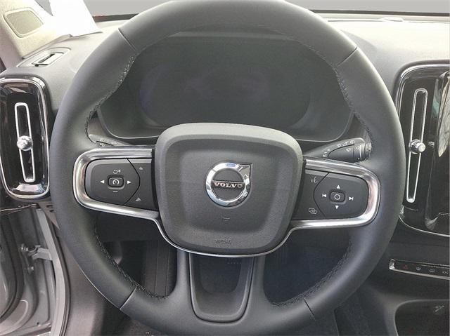 new 2025 Volvo XC40 car, priced at $48,315