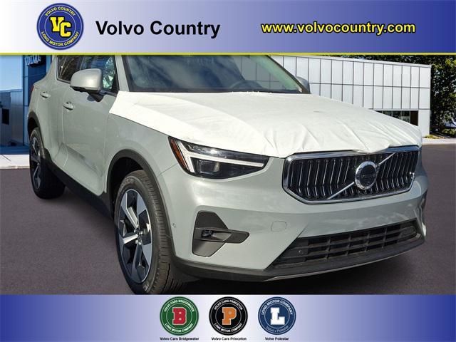 new 2025 Volvo XC40 car, priced at $48,315