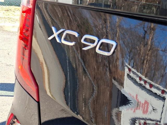 new 2025 Volvo XC90 car, priced at $72,655