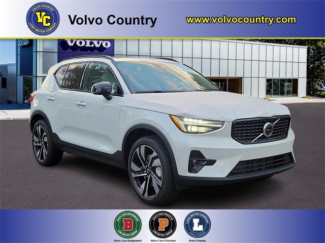 new 2025 Volvo XC40 car, priced at $52,215