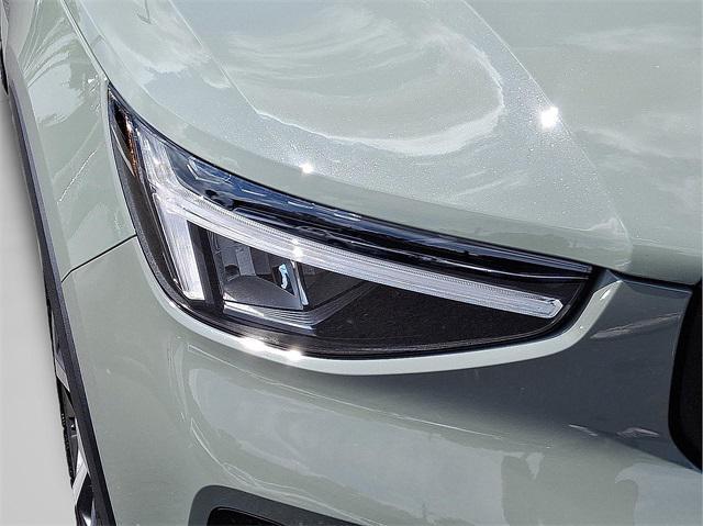 used 2023 Volvo XC40 car, priced at $33,500