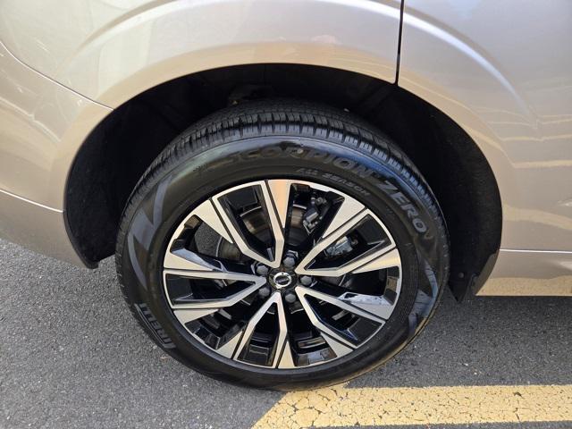 used 2025 Volvo XC60 car, priced at $39,991