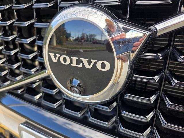 used 2025 Volvo XC60 car, priced at $39,991