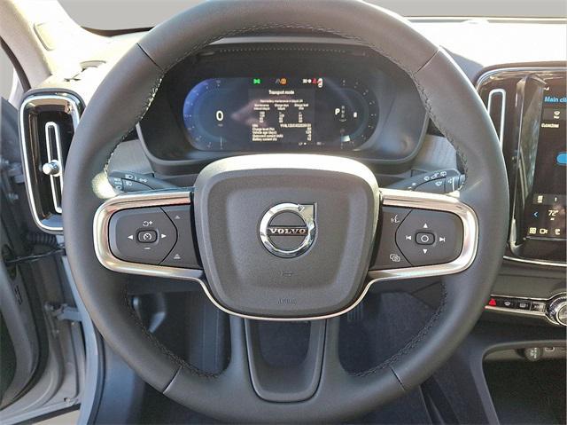 new 2025 Volvo XC40 car, priced at $49,565