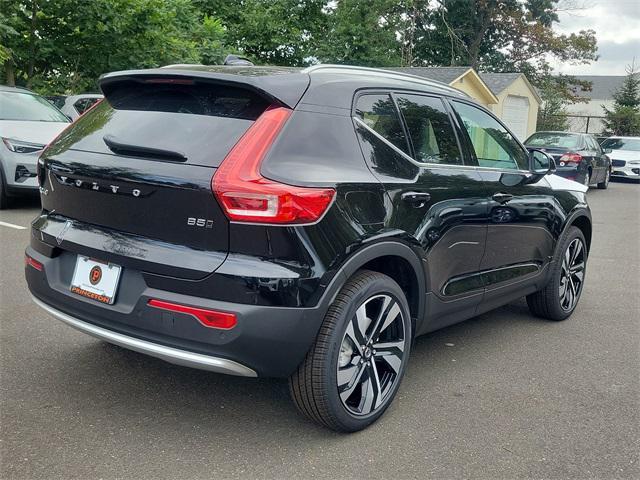 new 2025 Volvo XC40 car, priced at $52,140