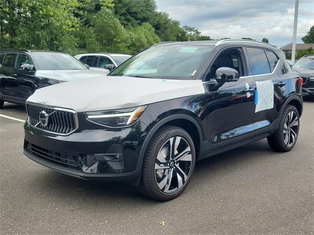 new 2025 Volvo XC40 car, priced at $52,140