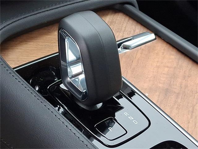 new 2025 Volvo XC90 car, priced at $67,265
