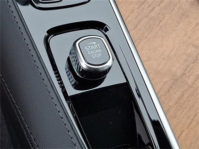 new 2025 Volvo XC90 car, priced at $67,265