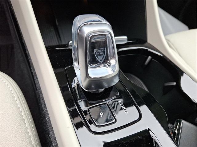 new 2025 Volvo XC40 car, priced at $41,545