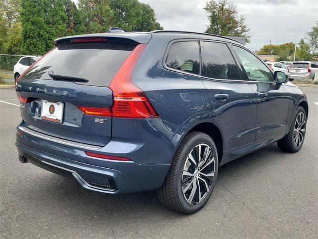 new 2025 Volvo XC60 car, priced at $55,335