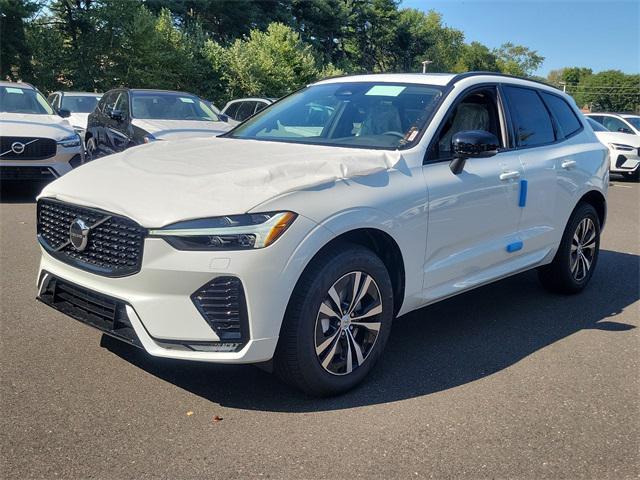 new 2025 Volvo XC60 car, priced at $50,090