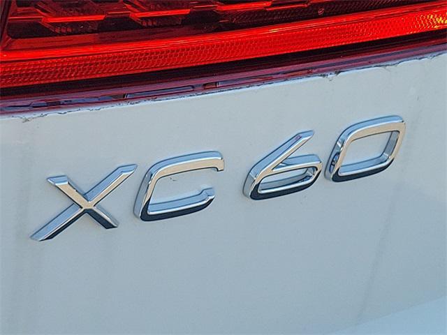 new 2025 Volvo XC60 car, priced at $50,090