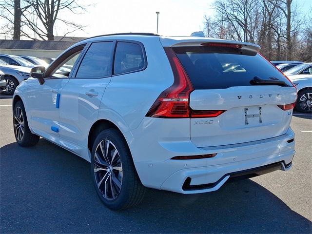 new 2025 Volvo XC60 car, priced at $55,335