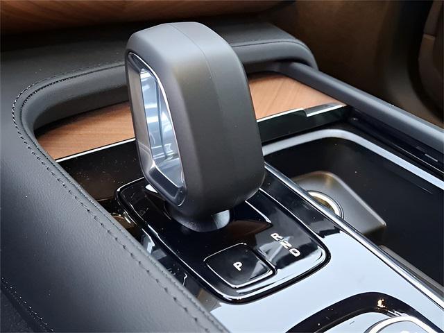 new 2025 Volvo XC90 car, priced at $64,345