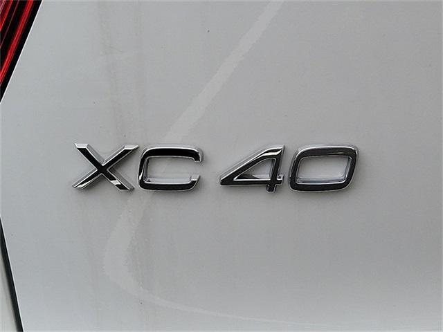 new 2025 Volvo XC40 car, priced at $52,545