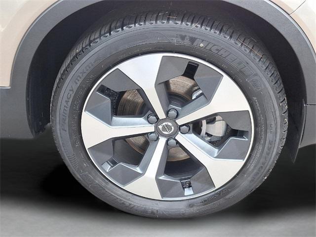 used 2023 Volvo XC40 car, priced at $36,991
