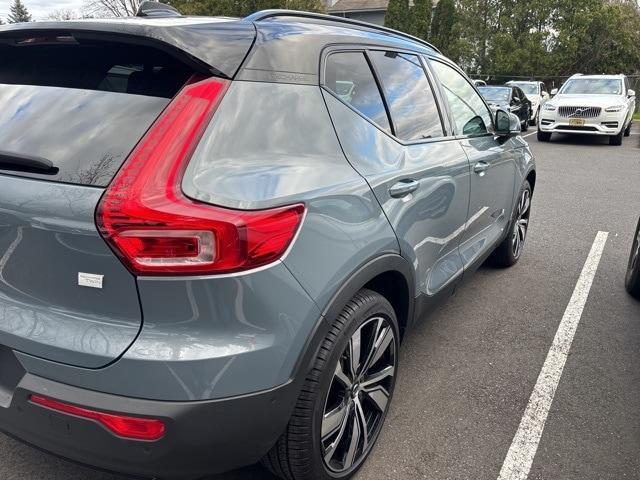 used 2022 Volvo XC40 Recharge Pure Electric car, priced at $30,500