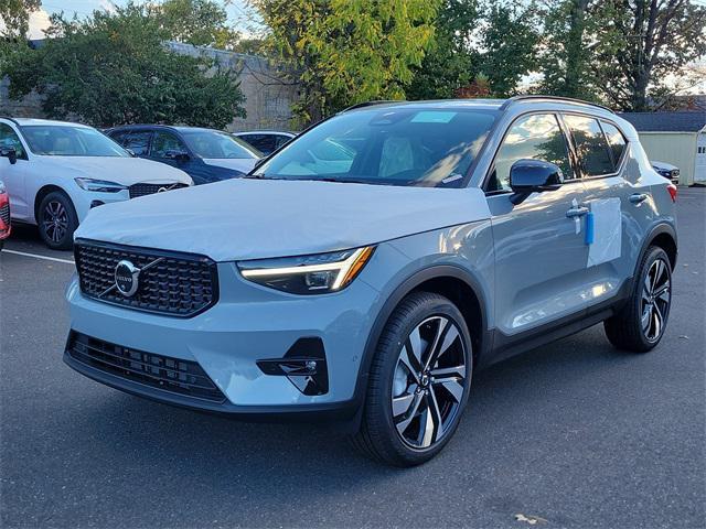 new 2025 Volvo XC40 car, priced at $49,790