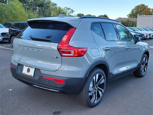 new 2025 Volvo XC40 car, priced at $49,790