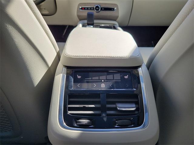 used 2024 Volvo XC90 car, priced at $55,500