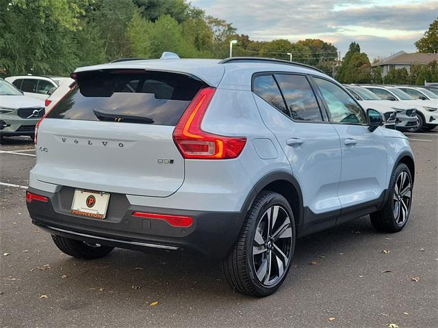 new 2025 Volvo XC40 car, priced at $51,040