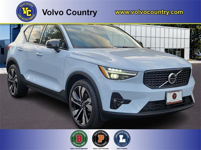 new 2025 Volvo XC40 car, priced at $51,040