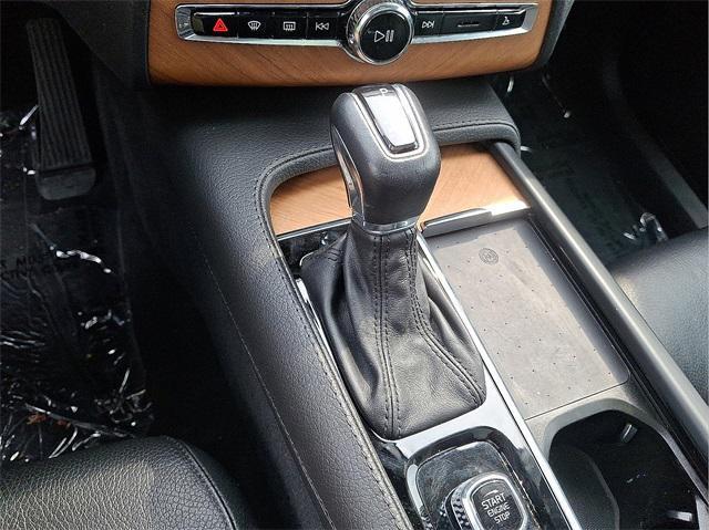 used 2022 Volvo XC90 car, priced at $38,250