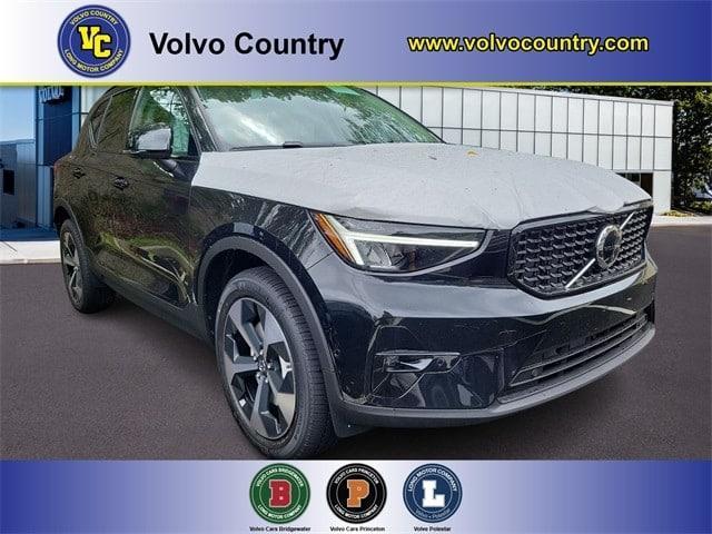 new 2025 Volvo XC40 car, priced at $48,820