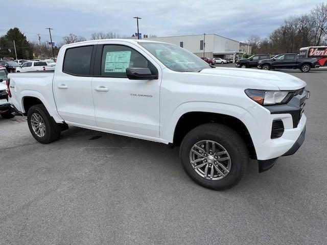 new 2024 Chevrolet Colorado car, priced at $40,200