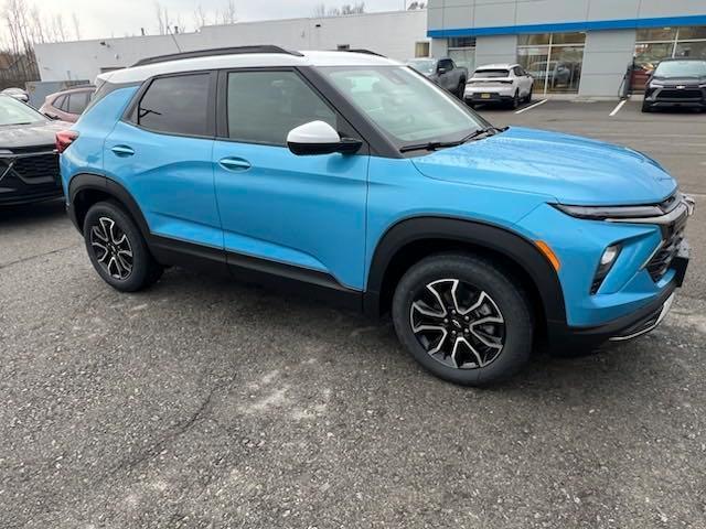 new 2025 Chevrolet TrailBlazer car, priced at $31,175