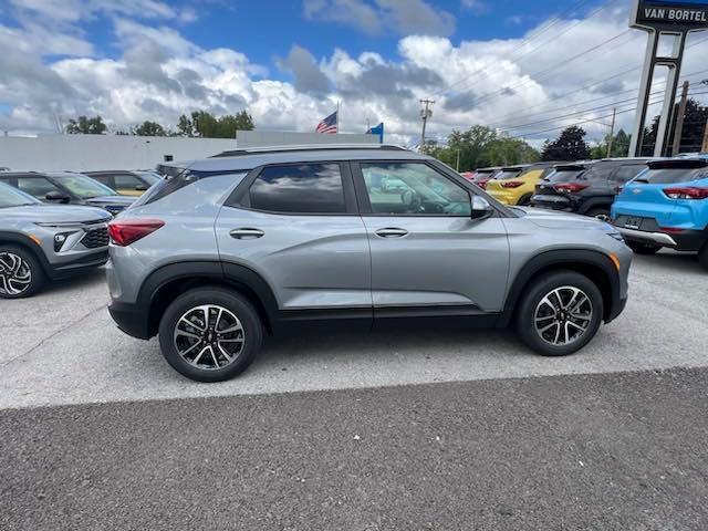 new 2025 Chevrolet TrailBlazer car, priced at $26,490