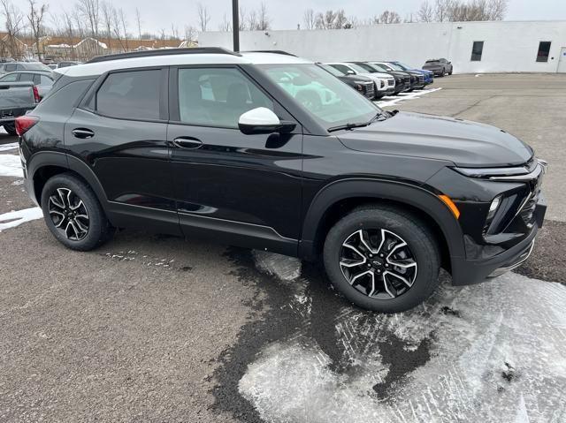 new 2025 Chevrolet TrailBlazer car, priced at $32,275