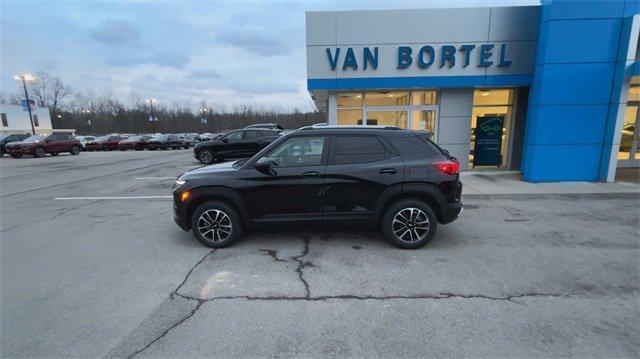 used 2024 Chevrolet TrailBlazer car, priced at $27,490