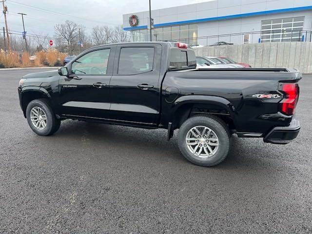 new 2024 Chevrolet Colorado car, priced at $40,400