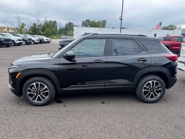 new 2025 Chevrolet TrailBlazer car, priced at $26,240