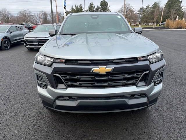 new 2024 Chevrolet Colorado car, priced at $40,400