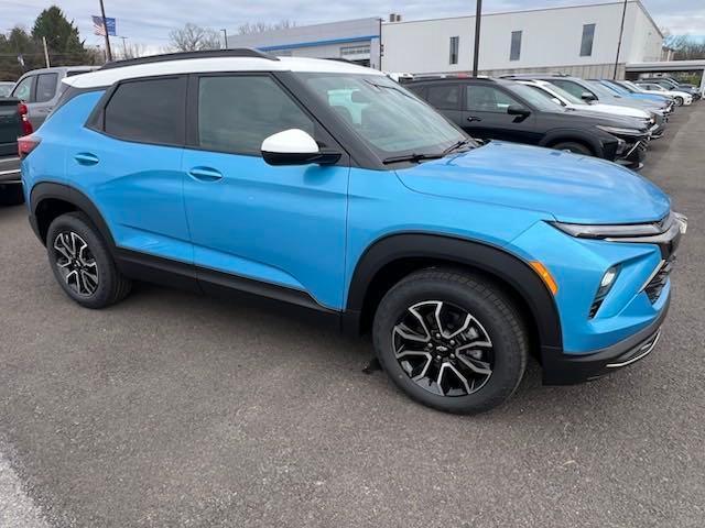 new 2025 Chevrolet TrailBlazer car, priced at $32,830