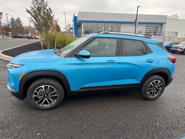 new 2025 Chevrolet TrailBlazer car, priced at $29,425