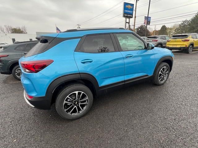 new 2025 Chevrolet TrailBlazer car, priced at $29,425