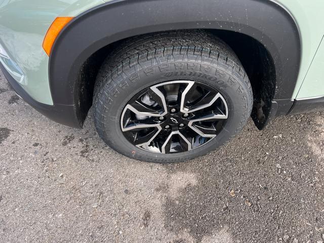 new 2025 Chevrolet TrailBlazer car, priced at $34,180