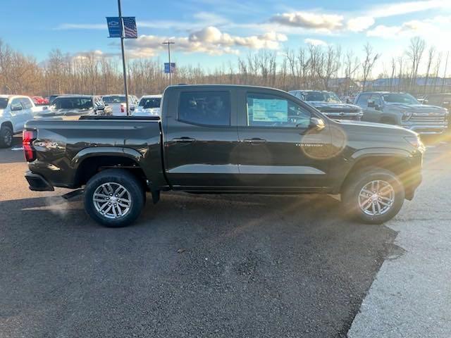 new 2024 Chevrolet Colorado car, priced at $40,400