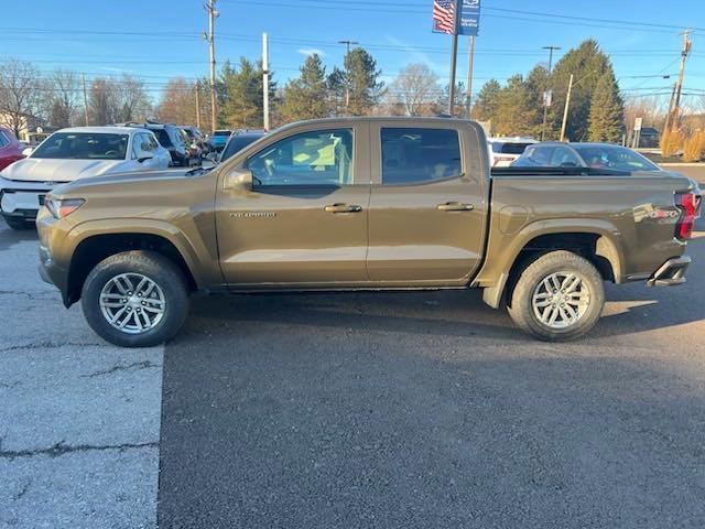 new 2024 Chevrolet Colorado car, priced at $40,400