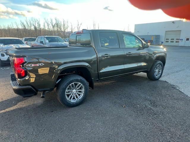 new 2024 Chevrolet Colorado car, priced at $40,400