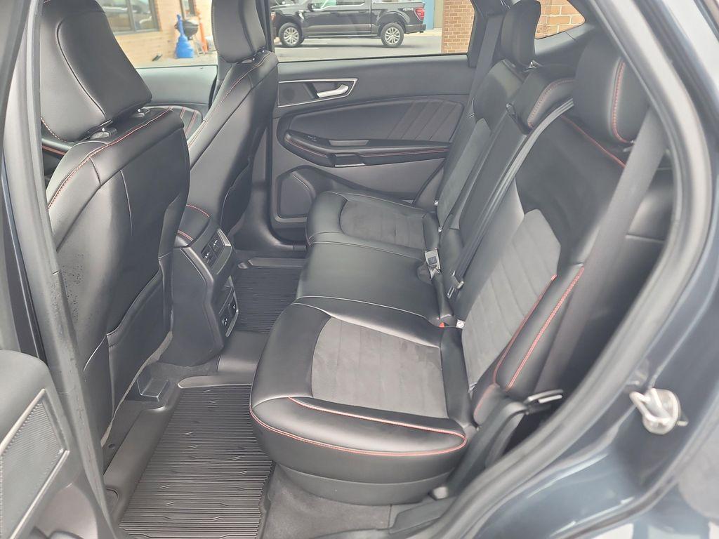 used 2022 Ford Edge car, priced at $31,982