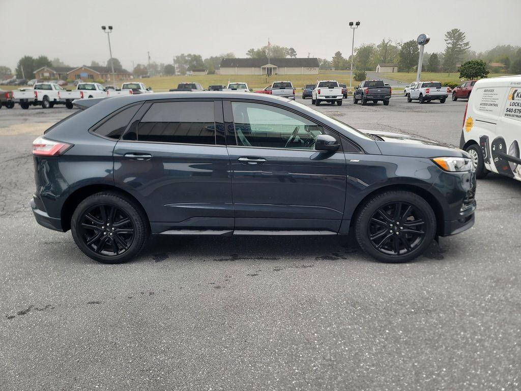 used 2022 Ford Edge car, priced at $31,982