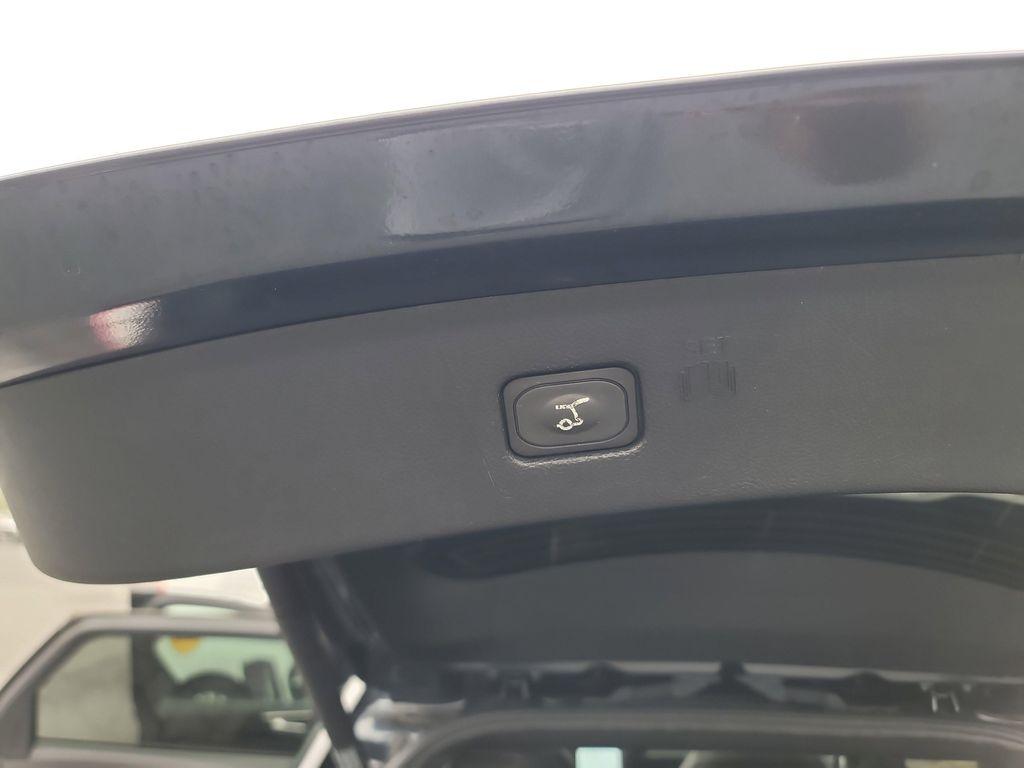 used 2022 Ford Edge car, priced at $31,982