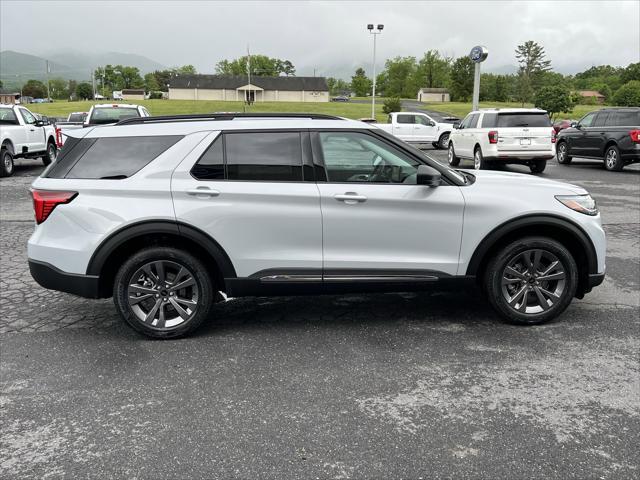 new 2025 Ford Explorer car, priced at $45,228