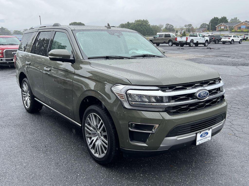 used 2024 Ford Expedition car, priced at $63,982