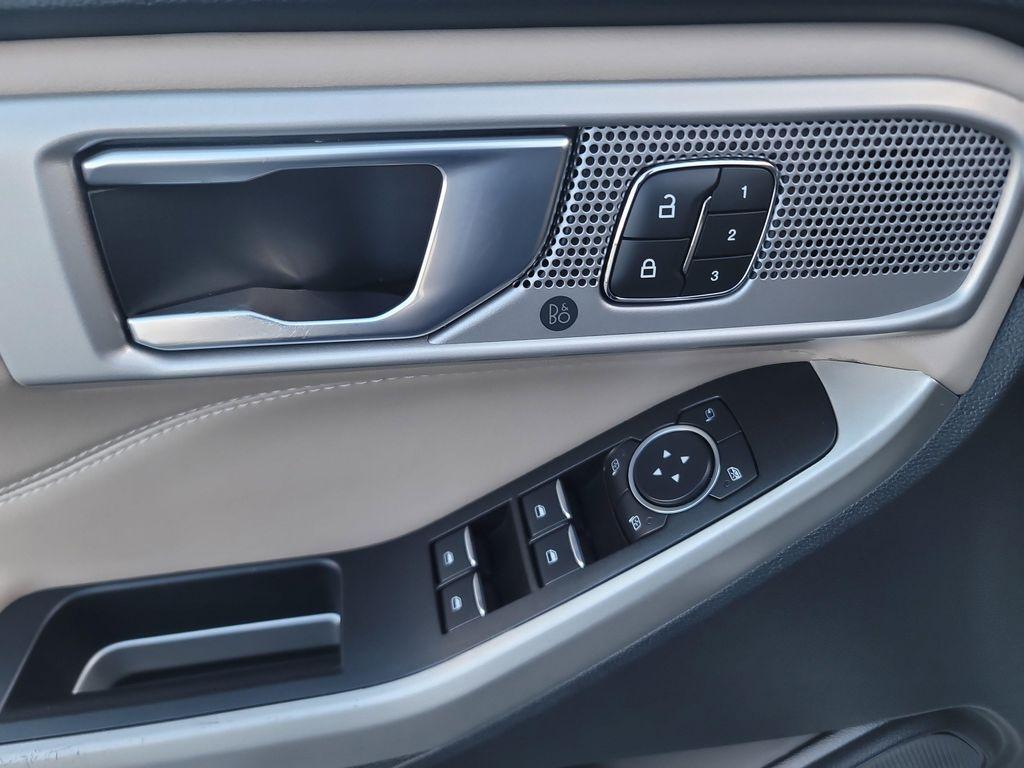 used 2022 Ford Explorer car, priced at $37,982